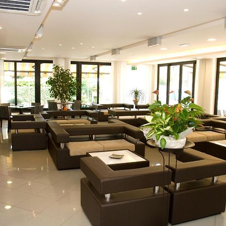 Hotel Ambra Cesenatico Ngoại thất bức ảnh
