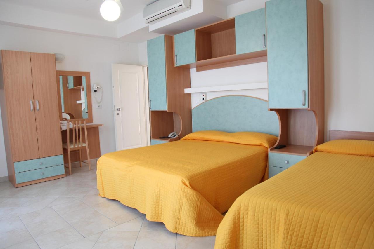Hotel Ambra Cesenatico Ngoại thất bức ảnh