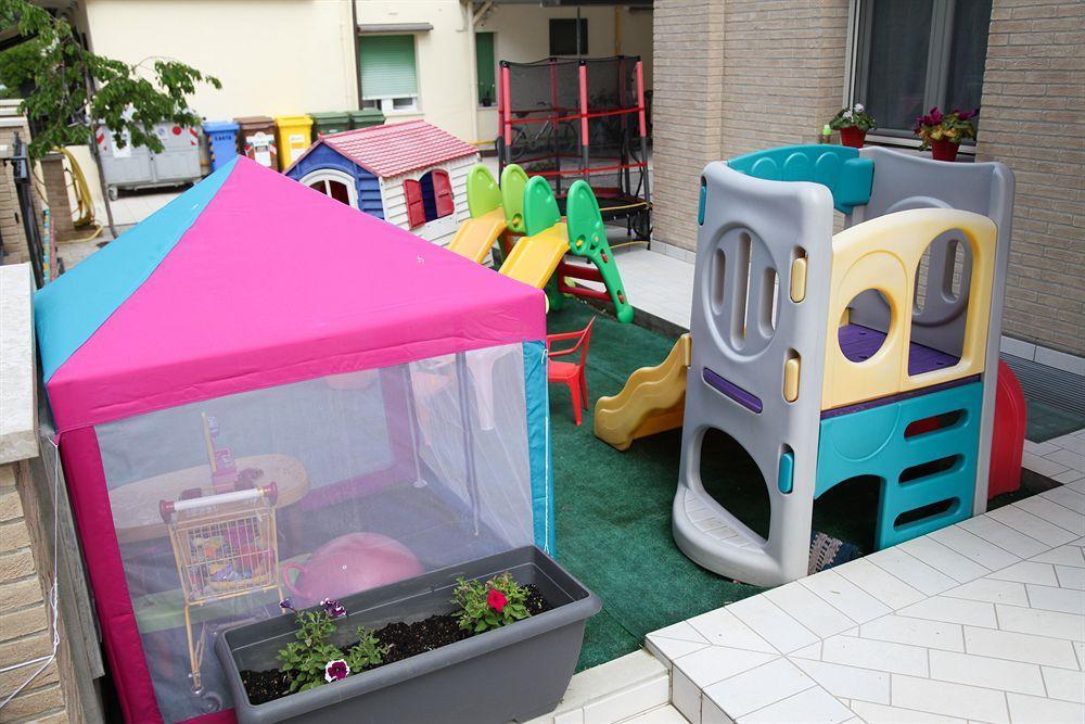 Hotel Ambra Cesenatico Ngoại thất bức ảnh