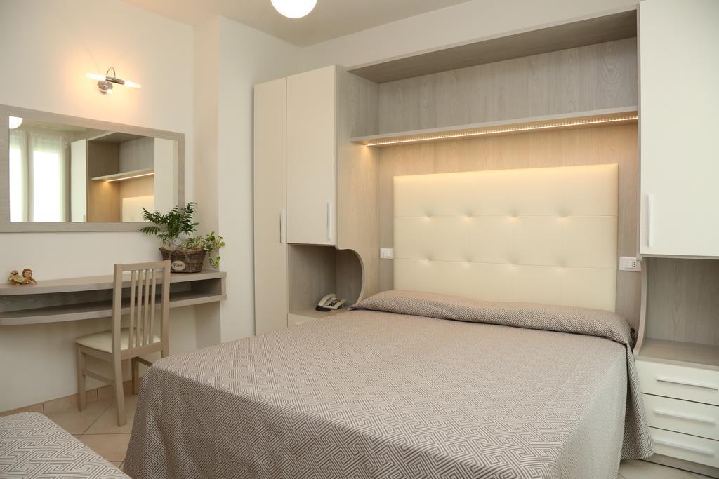 Hotel Ambra Cesenatico Ngoại thất bức ảnh