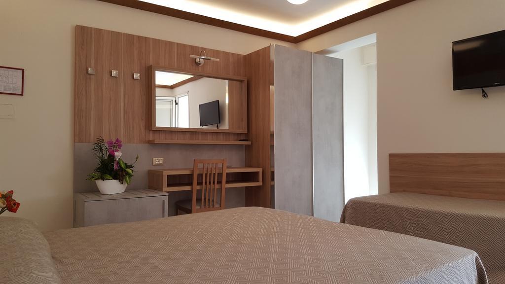 Hotel Ambra Cesenatico Ngoại thất bức ảnh