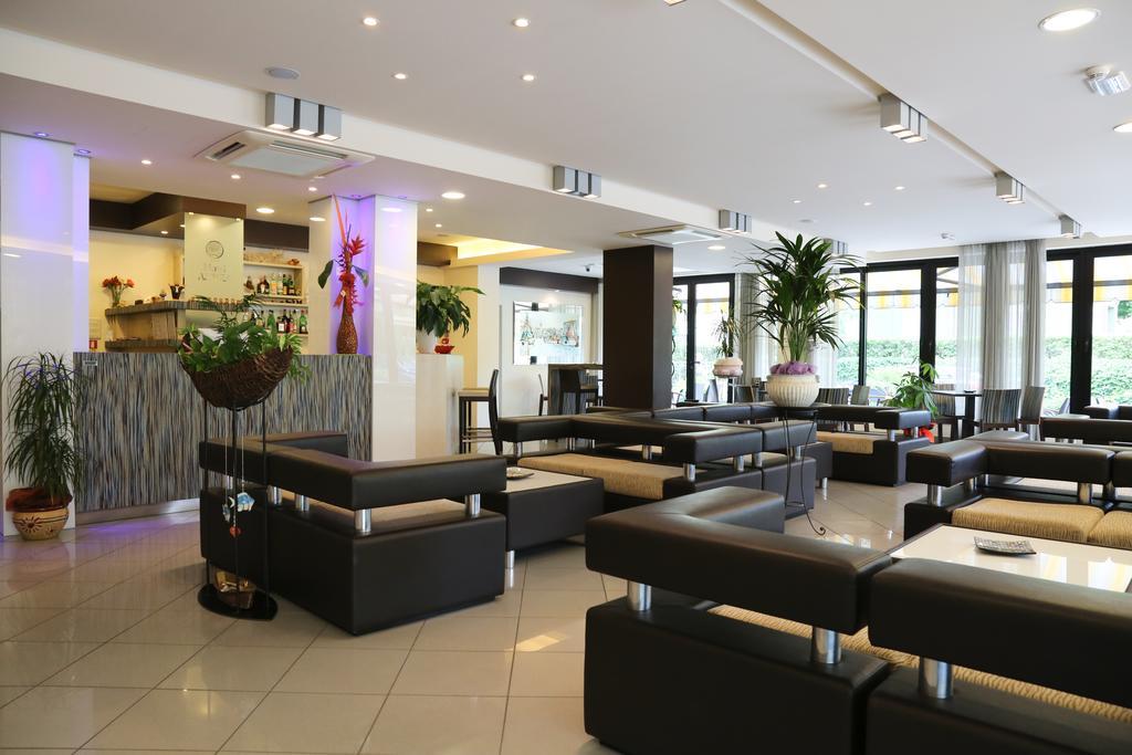 Hotel Ambra Cesenatico Ngoại thất bức ảnh