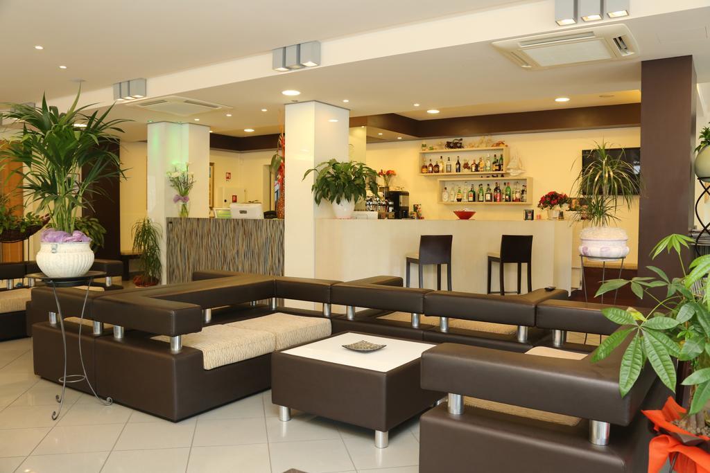Hotel Ambra Cesenatico Ngoại thất bức ảnh